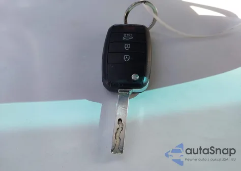 2019 Kia Optima Lx from USA, damaged, VIN 5XXGT4L3XKG322262